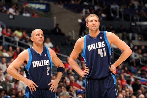 两者之间的 两者之间的